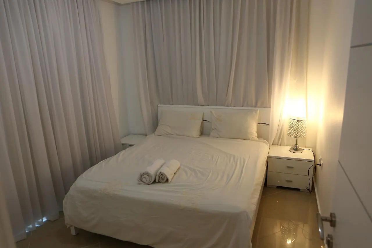 Paradise Aparthotel Ελάτ
